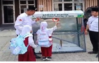 Gambar Sekolah Aziziah